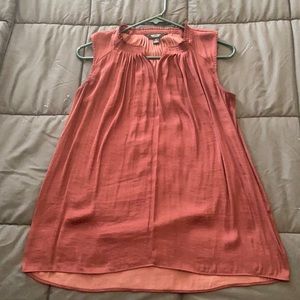 Simply Vera Maroon pleated tank